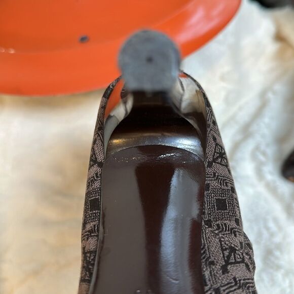 Gianfranco FERRE 40 Genuine Leather Canvas Logo Brown Heeled Zip Booties - Picture 12 of 14